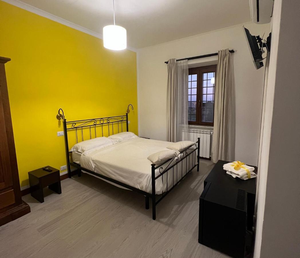 B&B Fili Al Casale 1121 Rome Bagian luar foto