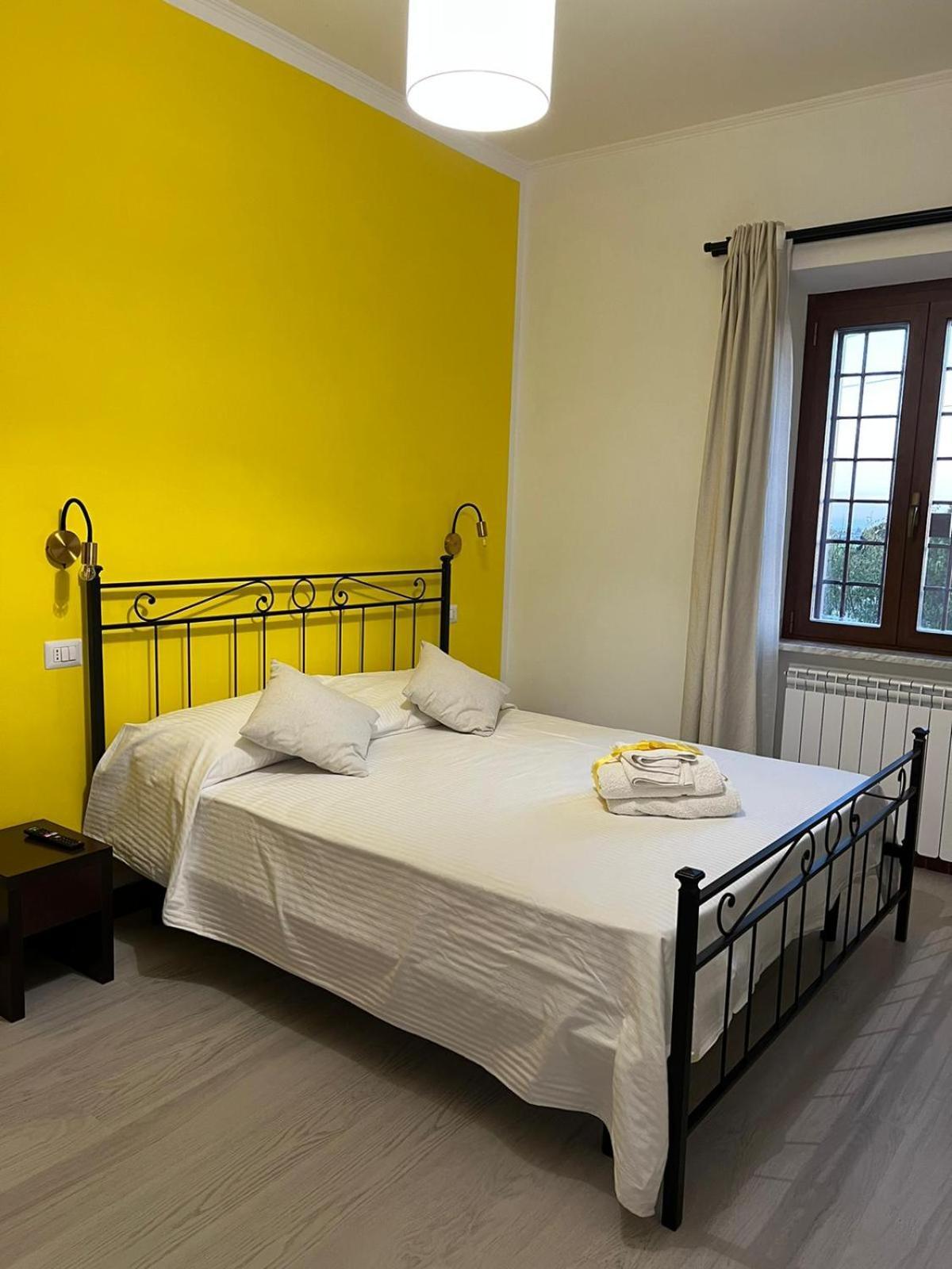 B&B Fili Al Casale 1121 Rome Bagian luar foto